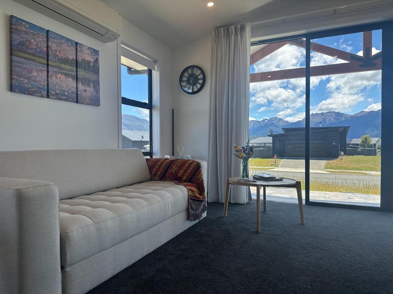 Holiday Home In Beautiful Te Anau Kültér fotó