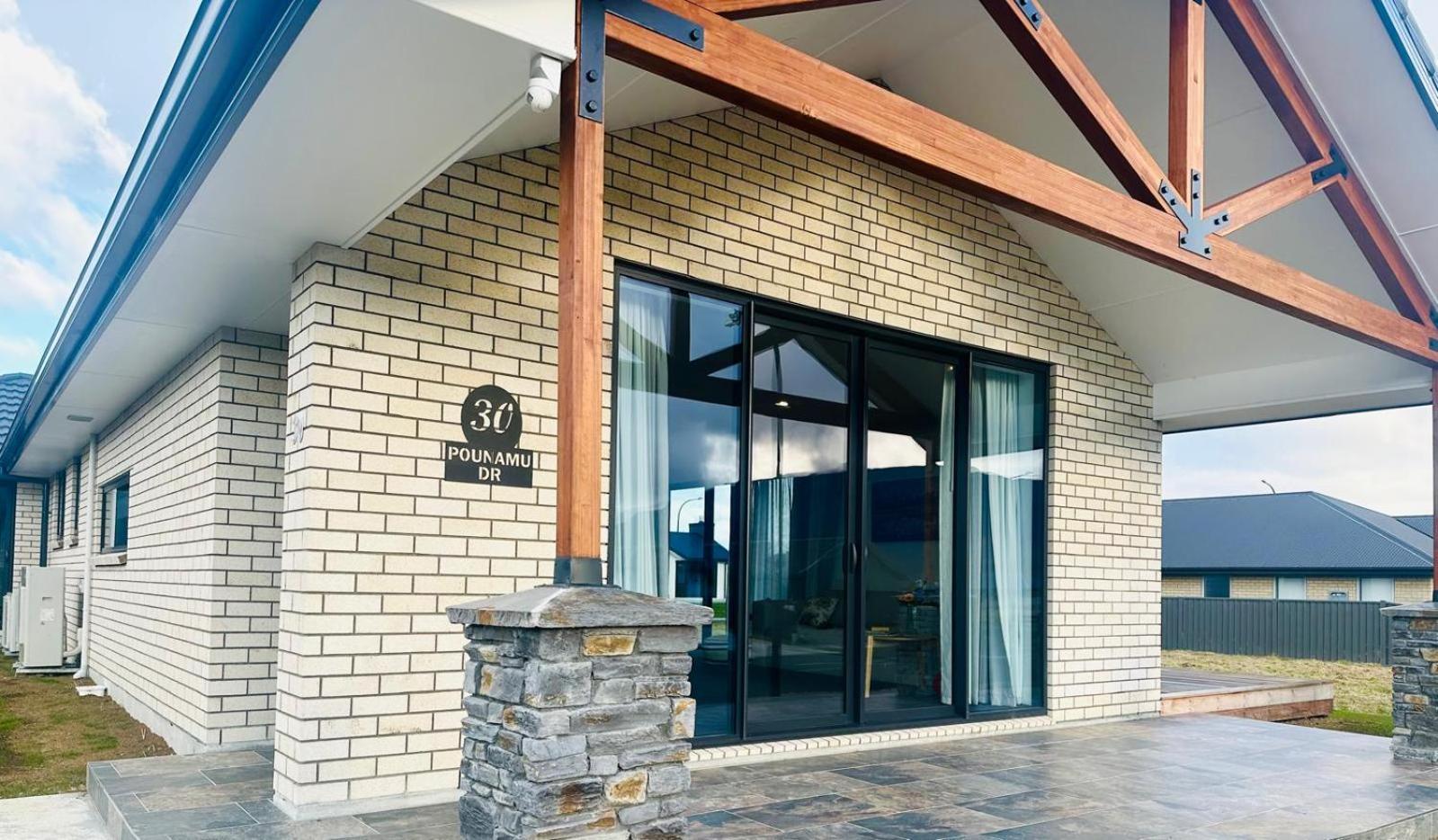 Holiday Home In Beautiful Te Anau Kültér fotó