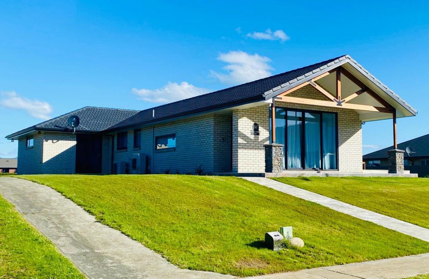 Holiday Home In Beautiful Te Anau Kültér fotó